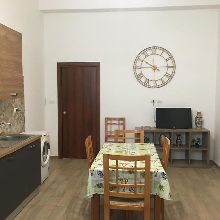 Apartmán "Casa Sole" Katánie Exteriér fotografie